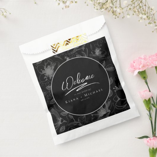Love Calligraphy Wedding Floral Pattern Wht ID940 Bedankzakje (Gezegeld)