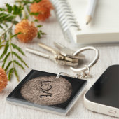 "Love" Carved Stone in Sepia Sleutelhanger (Voorkant Rechts)