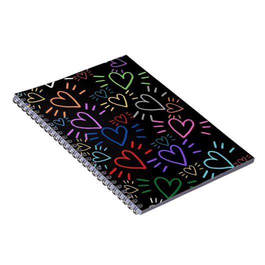 Love Colored Hearts Notitieboek (Rechterzijde)