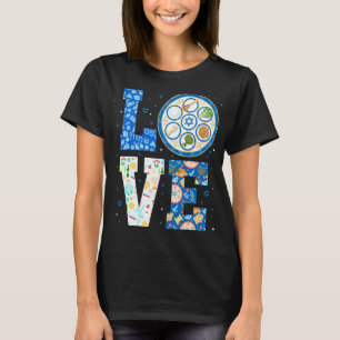 Love Cute Passover Decorations Pesach Jewish Holi T-shirt