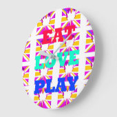 Love Eat Play Heart Hakuna Matata kleuren.png Grote Klok (Hoek)