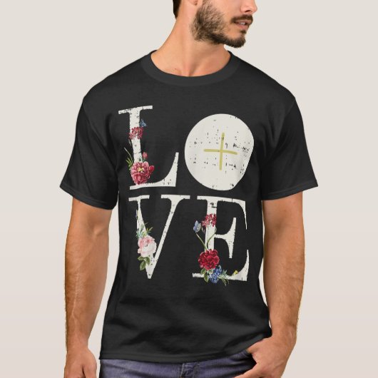 Love Eucharist First Heilige Communistische Christ T-shirt (Voorkant)