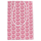 Love Gift Bag Kisses Personalized Gift Bags Medium Cadeauzakje (Voorkant)