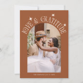 Love & Gratitude Minimal Wedding Photo Terracotta Bedankkaart (Voorkant)