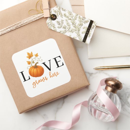LOVE groeit hier | Pompoen Lettering Herfst  Vierkante Sticker (Geschenken)
