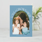 Love Grows Here Denim Blue Arch Valentines Day Feestdagenkaart (Staand voorkant)