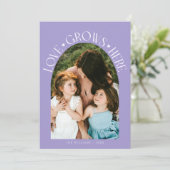 Love Grows Here Lilac Arch Valentines Day Feestdagenkaart (Staand voorkant)