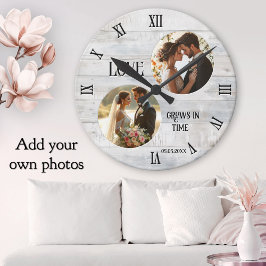 Love Grows in Time Rustic White Wood Wedding Photo Ronde Klok