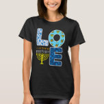 Love Hanukkiah Menorah Jew Hanukkah Chanukah Manne T-shirt<br><div class="desc">Love Hanukkiah Menorah Jew Hanukkah Chanukah Mannen Women Kinder 2.</div>