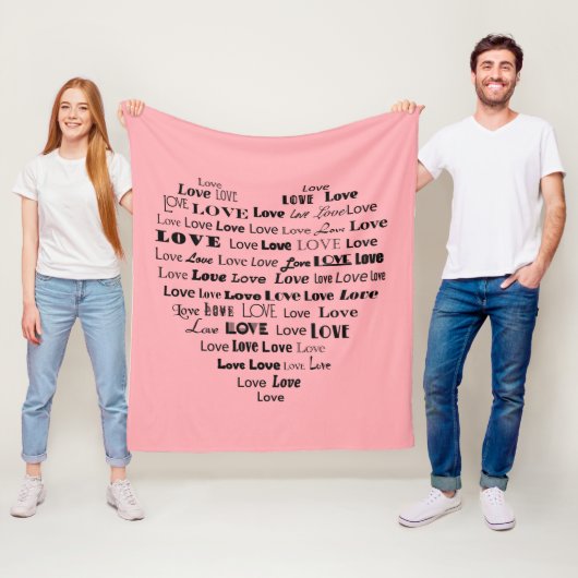 Love Heart Word Cloud - Black op Pastel Pink Fleece Deken (In situ)