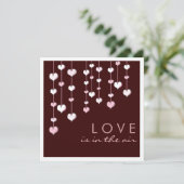 Love in Air Hearts Engagement Party Invitation Kaart (Staand voorkant)