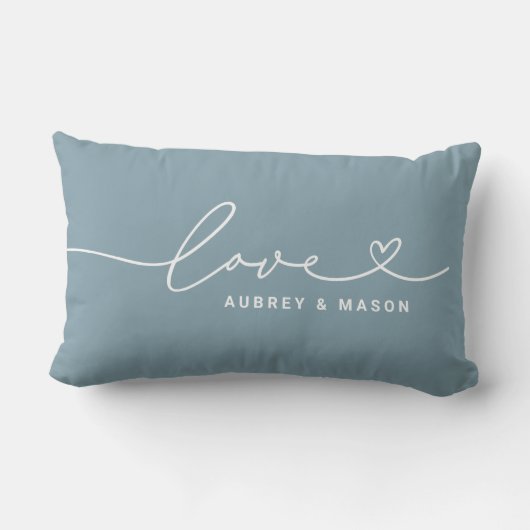 Love in Heart Script Dusty Blue Custom Monogram Kussen (Achterkant)