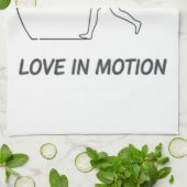 Love In Motion Minimalist Line Art Slogan Tee Theedoek (Gevouwen)