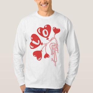 "Love in the Air" Meisje stok figuur met hart bal T-shirt