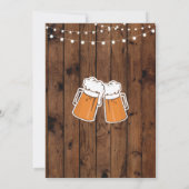 Love is Brewing Beers Wood Couple's Showers Invite Kaart (Achterkant)