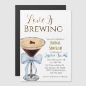 Love is Brewing Blue Bridal Shower Invitation  Magnetische Uitnodiging (Voorkant / Achterkant)