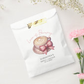 Love Is Brewing Coffee Bruidsuitnodiging Bedankzakje (Gezegeld)