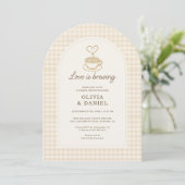 Love is Brewing Gingham Coffee Couples Shower Kaart (Staand voorkant)