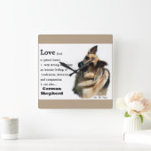 Love is German Shepherd Gifts Vierkante Klok (Huis)