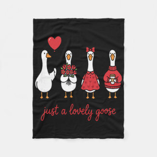 Love Is Honk-derful – Valentine Geese Squad Appare Fleece Deken