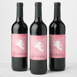 Love Is In The Air! Roze Cupido Tennisser Wijn Etiket