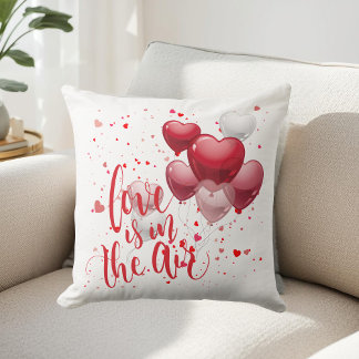 Love Is In The Air Throw Pillow Kussen