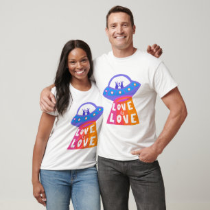 LOVE IS LIEFDE kleurrijke UFO Aliens Rainbow Pride T-shirt