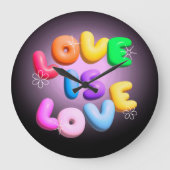 Love Is Love 3D Regenboog Pride Wandklok (Voorkant)