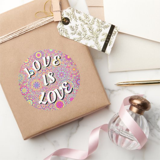 Love Is Love Pride Classic Round Sticker (Geschenken)