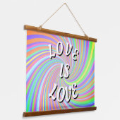 Love Is Love Pride   Hangend Wandkleed (Gebogen)