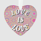 Love Is Love Pride Ornament (achterkant)