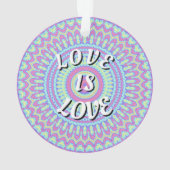 Love Is Love Pride Ornament (achterkant)