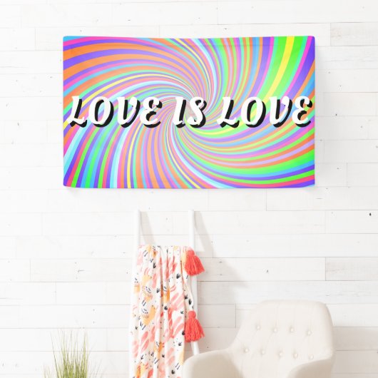 Love Is Love Pride Spandoek (Insitu)