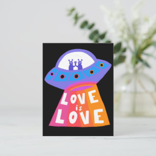 LOVE IS LOVE-ruimteschip Aliens kleurrijke regenbo Briefkaart