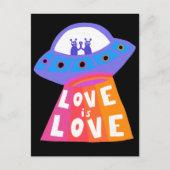 LOVE IS LOVE-ruimteschip Aliens kleurrijke regenbo Briefkaart (Voorkant)