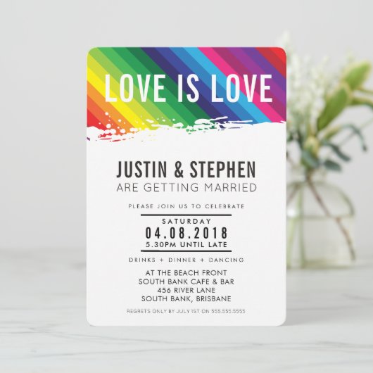 LOVE IS LOVE trouwregenboogkleuren penseelstreek Kaart (Staand voorkant)