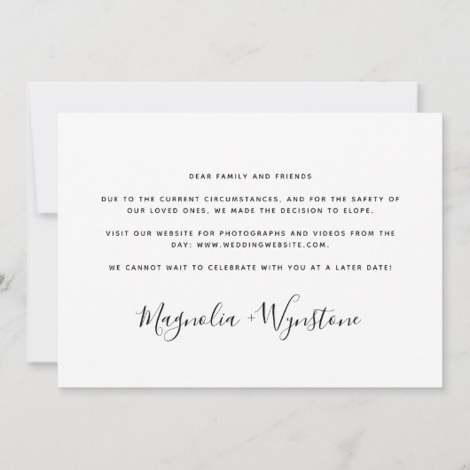 Love is Patient Modern Typography Elopement Aankondiging (Achterkant)