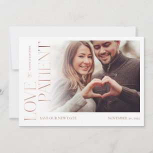 Love is Patient Roos Gold Burgundy Florals Foto Save The Date