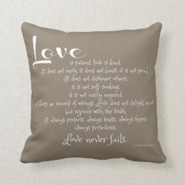 Love is Patient (scripture verse) white on taupe Kussen