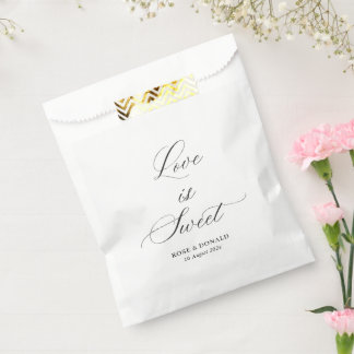 Love is sweet black script wedding bedankzakje