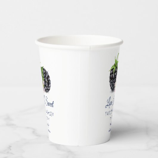Love is Sweet Blackberry Fruit | Weddenschap over Papieren Bekers (Rechts)