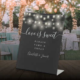 Love Is Sweet Favor Slinger Zwarte En Witte Reclamebord Met Voetstuk