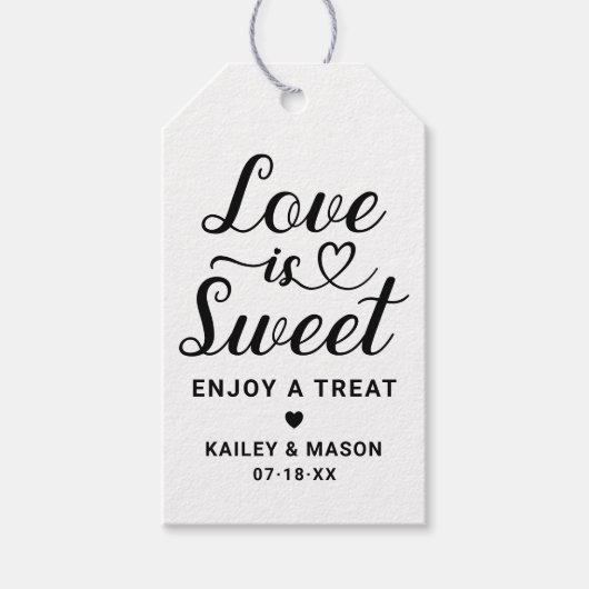 Love is Sweet Modern Black Heart Script Wedding Cadeaulabel (Voorkant)