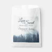 Love is Sweet Rustic Blue Pine Trees Wedding Bedankzakje (Voorkant)