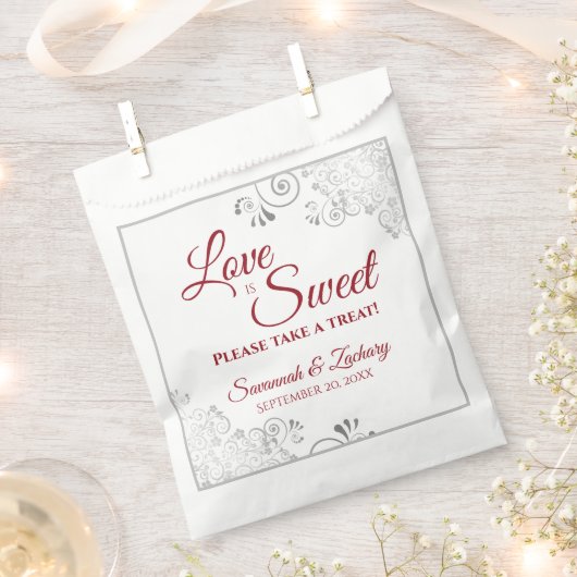 Love is Sweet Silver Lace & Red Script Wedding Bedankzakje (Geknipt)