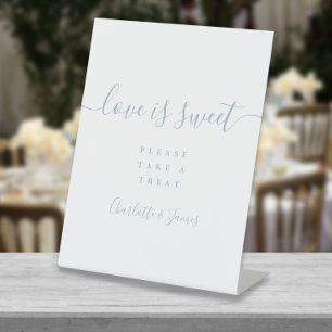 Love Is Sweet Stofblauw Handtekening Script Favor Reclamebord Met Voetstuk