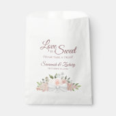 Love is Sweet Take Treat Pink Floral Wedding Bedankzakje (Voorkant)