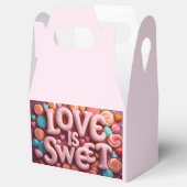 Love Is Sweet Valentine Wedding Typography Bedankdoosjes (Geopend)