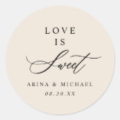 Love is Sweet Wedding Favor Ronde Sticker (Voorkant)