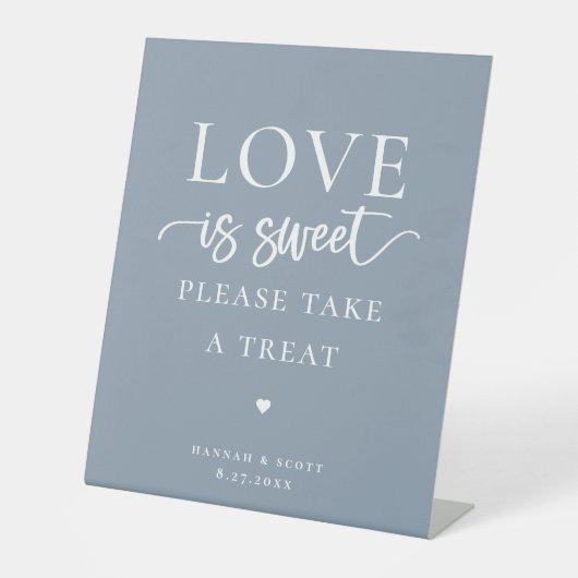 Love is Sweet Wedding Favors Reclamebord Met Voetstuk (Voorkant)